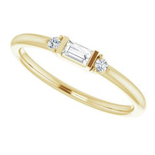 Load image into Gallery viewer, BAGUTTE CUT DIAMOND SIMPLE RING