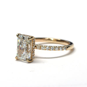 radiant cut diamond ring