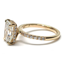 Load image into Gallery viewer, radiant cut diamond ring