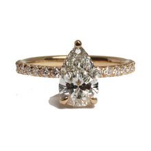 Load image into Gallery viewer, Pear Shape Diamond  Ring