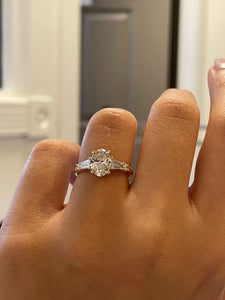 Queen's ring