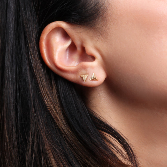 Pyramid gold stud earrings
